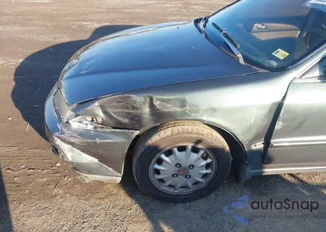 1996 Honda Accord Ex/Ex-R from USA, damaged, VIN 1HGCD5658TA089818